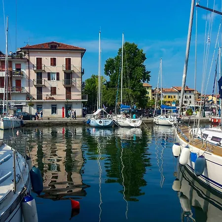 Apartment In 54735 *